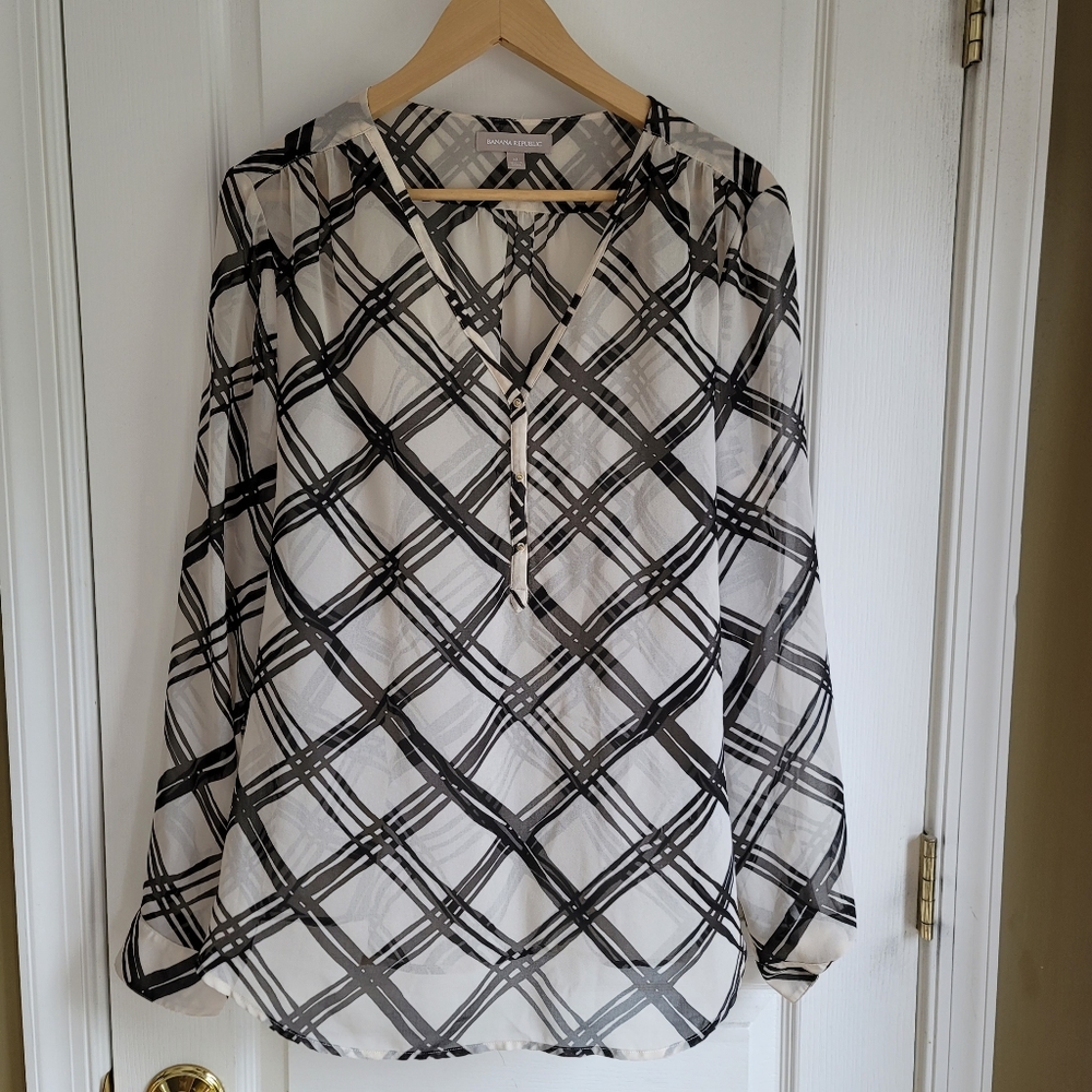 Banana Republic women's XL sheer black & white top